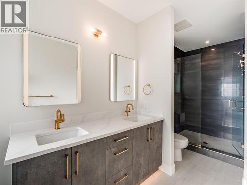 Primary Ensuite - 910 Lakeside Drive Unit# 401, Nelson, BC - Indoor Photo Showing Bathroom