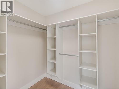 910 Lakeside Drive Unit# 401, Nelson, BC - Indoor With Storage