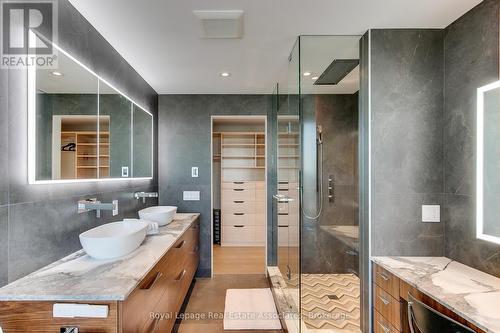 1002 - 90 Stadium Road, Toronto, ON - Indoor Photo Showing Bathroom