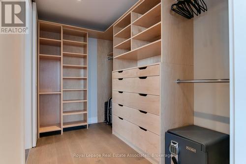 1002 - 90 Stadium Road, Toronto, ON - Indoor