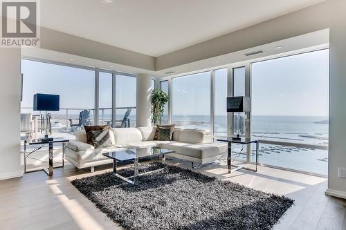 1002 - 90 Stadium Road, Toronto, ON - Indoor Photo Showing Living Room