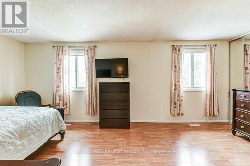 2779 Andorra Circle, Mississauga, ON - Indoor Photo Showing Bedroom