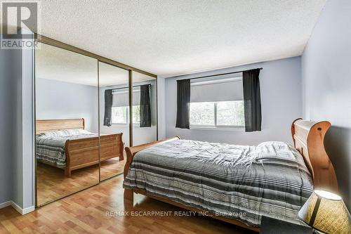 2779 Andorra Circle, Mississauga, ON - Indoor Photo Showing Bedroom