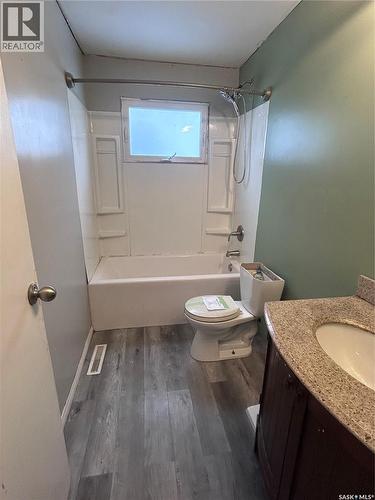 1523 Thorn Crescent, Estevan, SK - Indoor Photo Showing Bathroom