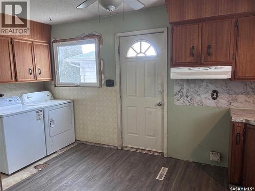 1523 Thorn Crescent, Estevan, SK - Indoor Photo Showing Laundry Room