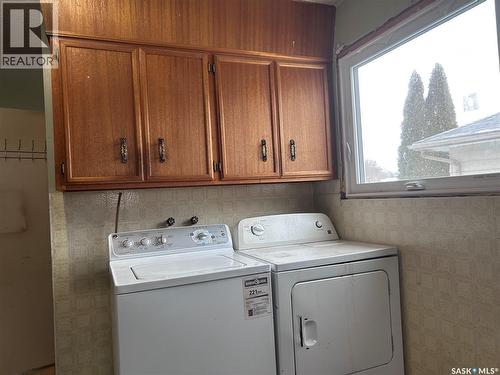 1523 Thorn Crescent, Estevan, SK - Indoor Photo Showing Laundry Room