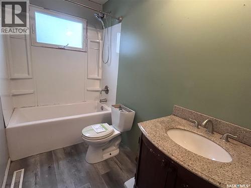 1523 Thorn Crescent, Estevan, SK - Indoor Photo Showing Bathroom