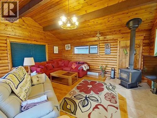 4002 Highway 101, Powell River, BC - Indoor