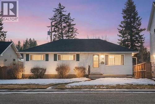 19 Carmangay Crescent Nw, Calgary, AB - Outdoor