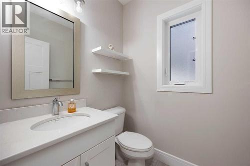 141 Pearson Drive, Fort Mcmurray, AB - Indoor Photo Showing Bathroom