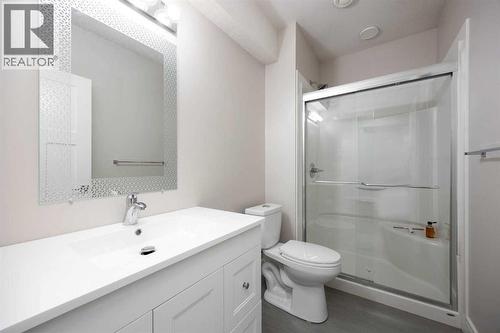 141 Pearson Drive, Fort Mcmurray, AB - Indoor Photo Showing Bathroom