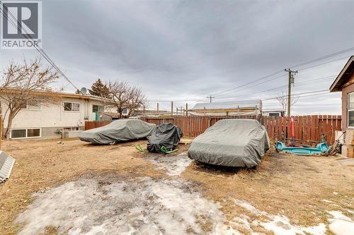 157 Penbrooke Close Se, Calgary, AB - Outdoor