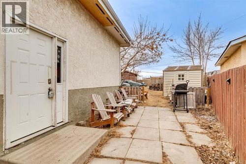 157 Penbrooke Close Se, Calgary, AB - Outdoor With Deck Patio Veranda