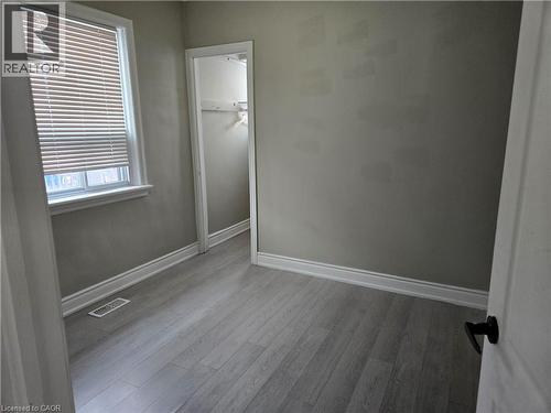 91 Barons Avenue S, Hamilton, ON - Indoor Photo Showing Other Room