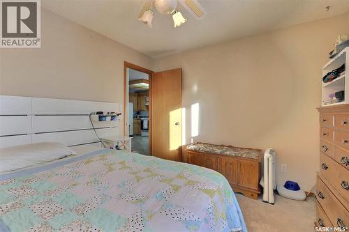 6302 Engel Drive, Regina, SK - Indoor Photo Showing Bedroom