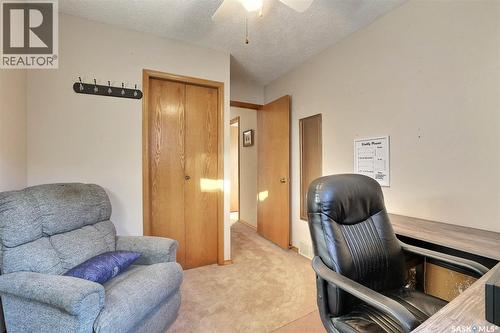 6302 Engel Drive, Regina, SK - Indoor