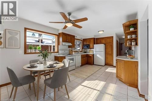 294 Upper Paradise Road, Hamilton, ON - Indoor Photo Showing Dining Room