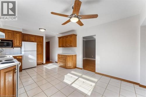 294 Upper Paradise Road, Hamilton, ON - Indoor Photo Showing Kitchen
