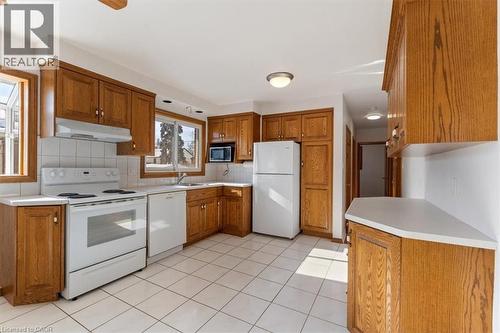 294 Upper Paradise Road, Hamilton, ON - Indoor Photo Showing Kitchen