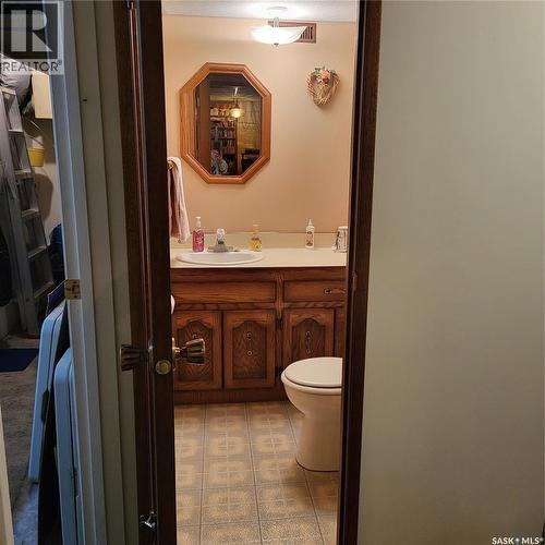 Kreklewich Acreage, Melville, SK - Indoor Photo Showing Bathroom