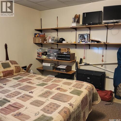 Kreklewich Acreage, Melville, SK - Indoor