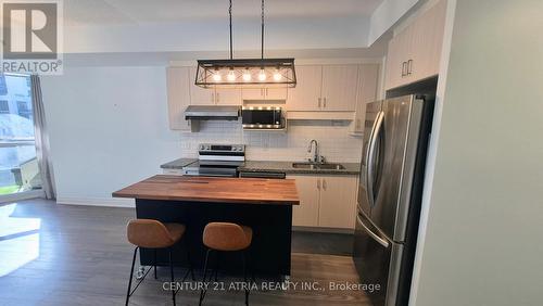 801 - 33 Clegg Road, Markham, ON - Indoor Photo Showing Kitchen With Stainless Steel Kitchen With Double Sink