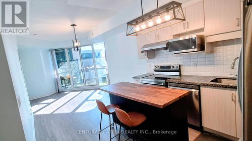 801 - 33 Clegg Road, Markham, ON - Indoor Photo Showing Kitchen With Stainless Steel Kitchen