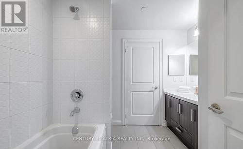 Bathroom - 801 - 33 Clegg Road, Markham, ON - Indoor Photo Showing Bathroom