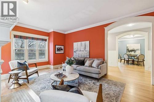 3019 6 Street Sw, Calgary, AB - Indoor Photo Showing Living Room