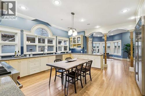 3019 6 Street Sw, Calgary, AB - Indoor