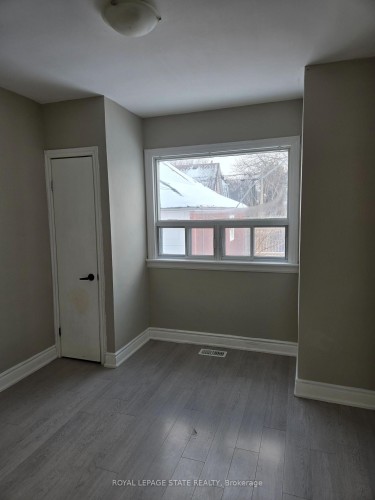 91 Barons Avenue S, Hamilton, ON - Indoor Photo Showing Other Room