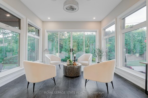 126 Mcgregor Crescent, Hamilton, ON - Indoor