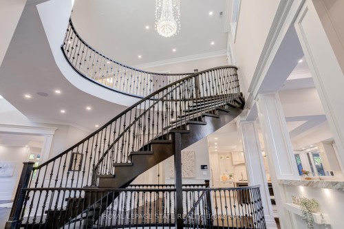 126 Mcgregor Crescent, Hamilton, ON - Indoor Photo Showing Other Room