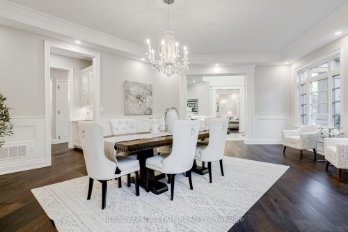 126 Mcgregor Crescent, Hamilton, ON - Indoor Photo Showing Dining Room