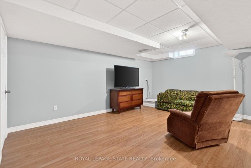 26 Manitoulin Trail, Hamilton, ON - Indoor