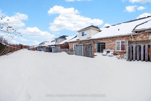 26 Manitoulin Trail, Hamilton, ON - Outdoor