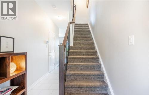 15 Pierre Trudeau Lane, Grimsby, ON - Indoor Photo Showing Other Room