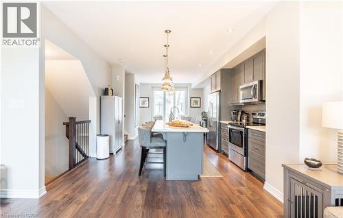 15 Pierre Trudeau Lane, Grimsby, ON - Indoor Photo Showing Kitchen With Stainless Steel Kitchen With Upgraded Kitchen