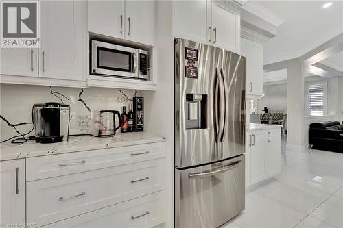 7 Bernini Court, Hamilton, ON - Indoor Photo Showing Kitchen