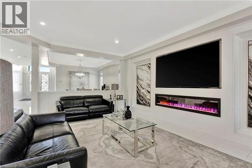 7 Bernini Court, Hamilton, ON - Indoor Photo Showing Living Room With Fireplace