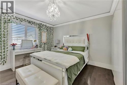 7 Bernini Court, Hamilton, ON - Indoor Photo Showing Bedroom