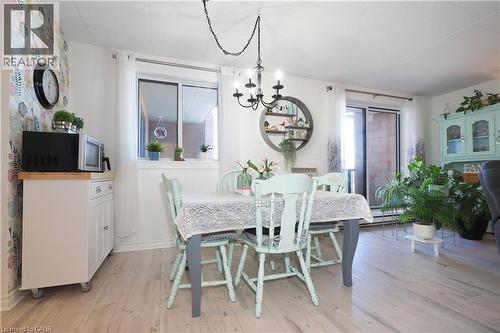 29 West Avenue Unit# 403, Kitchener, ON - Indoor Photo Showing Dining Room