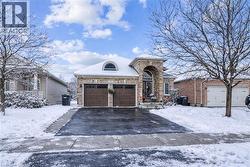 52 MISTYCREEK Crescent  Brampton, ON L7A 3E8