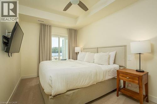 1869 Muskoka 118 Road W Unit# Btv-105, Bracebridge, ON - Indoor Photo Showing Bedroom