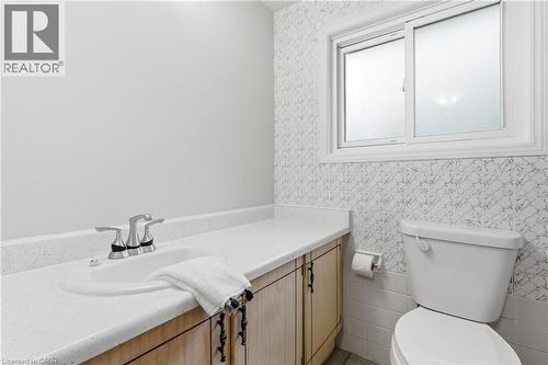 28 Bacall Crescent, Hamilton, ON - Indoor Photo Showing Bathroom