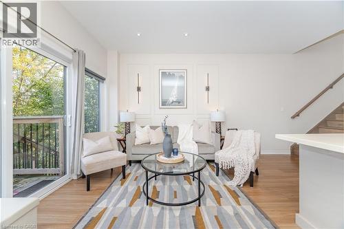 235 Mead Avenue, Hamilton, ON - Indoor Photo Showing Dining Room