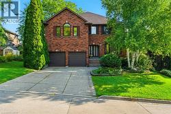 6 RENATA Court  Hamilton, ON L9H 6X1