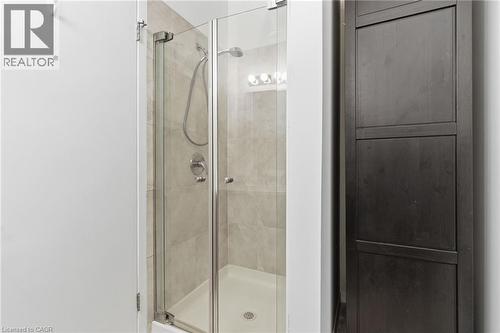 85 Spruce Street N Unit# 203, Cambridge, ON - Indoor Photo Showing Bathroom