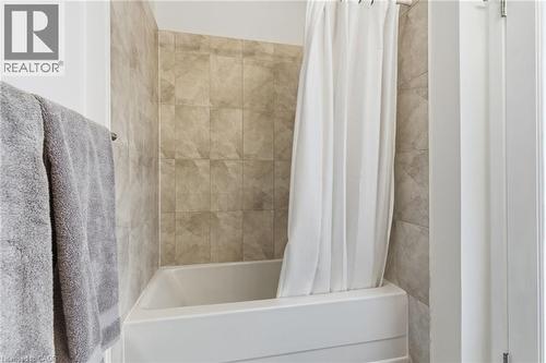 85 Spruce Street N Unit# 203, Cambridge, ON - Indoor Photo Showing Bathroom