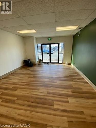 120 Parkdale Avenue N, Hamilton, ON - Indoor Photo Showing Other Room